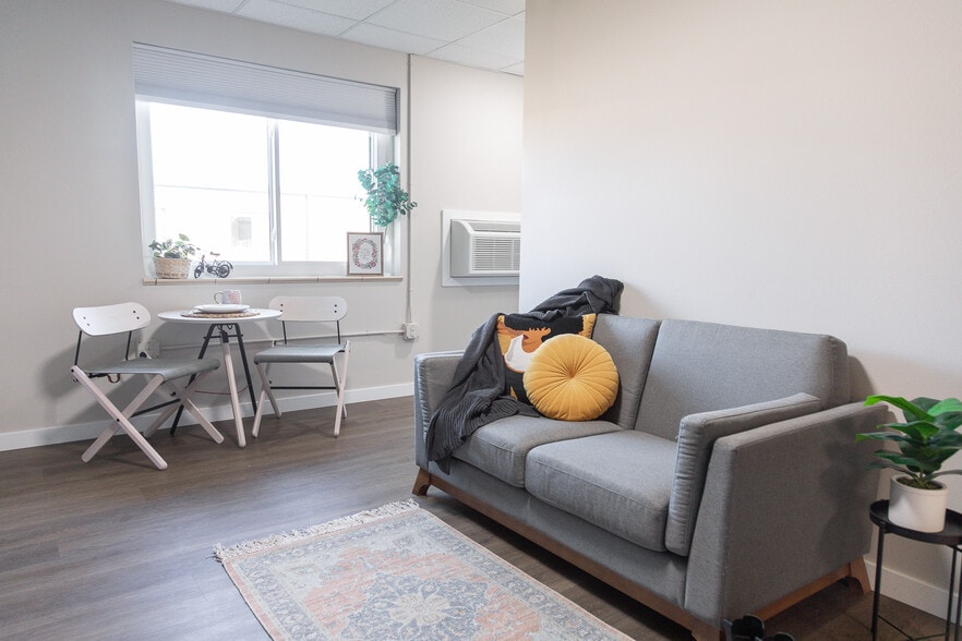 More Photos Of 810 Memorial Dr, Chilton Apartments For Sale