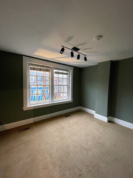 More Photos Of 1309 W Main St, Richmond Storefront Retail Office For Lease