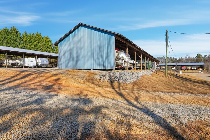 More Photos Of 2540 Silver Shoals rd, Toccoa Flex For Sale