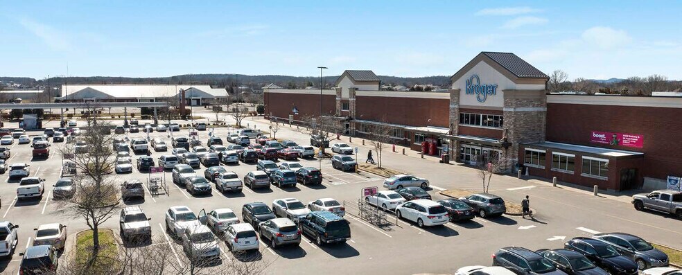 More Photos Of 2910 S Church St, Murfreesboro Freestanding For Lease