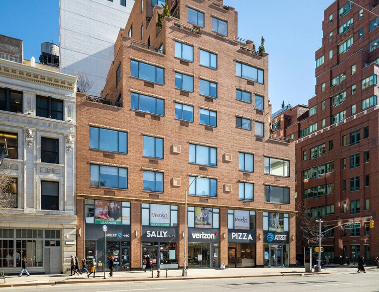 Primary Photo Of 600 Avenue of the Americas, New York Apartments For Lease