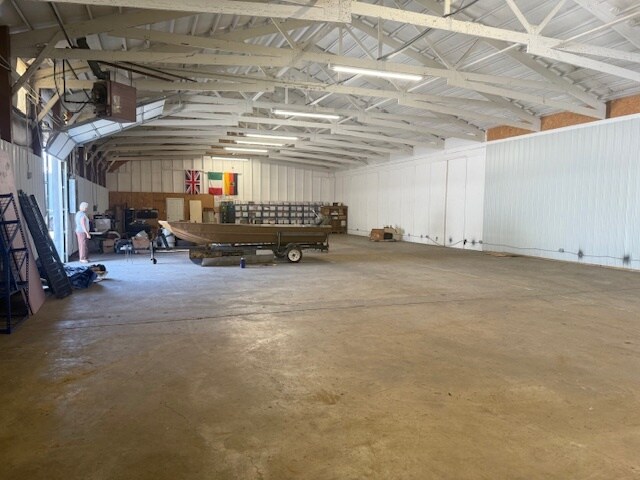 More Photos Of 500 N Congress Ave, Evansville Warehouse For Sale