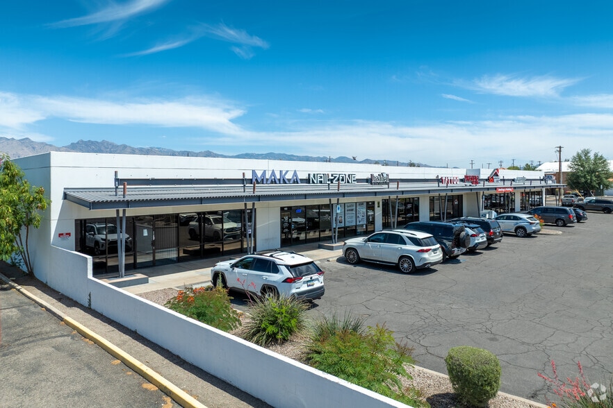 More Photos Of 3955 E Speedway Blvd, Tucson Unknown For Lease