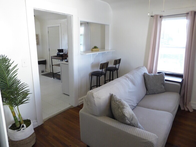 More Photos Of 1327 W 67th St, Cleveland Apartments For Sale