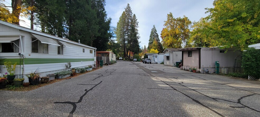 More Photos Of 617 Walsh St, Grass Valley Manufactured Housing Mobile Home Park For Sale