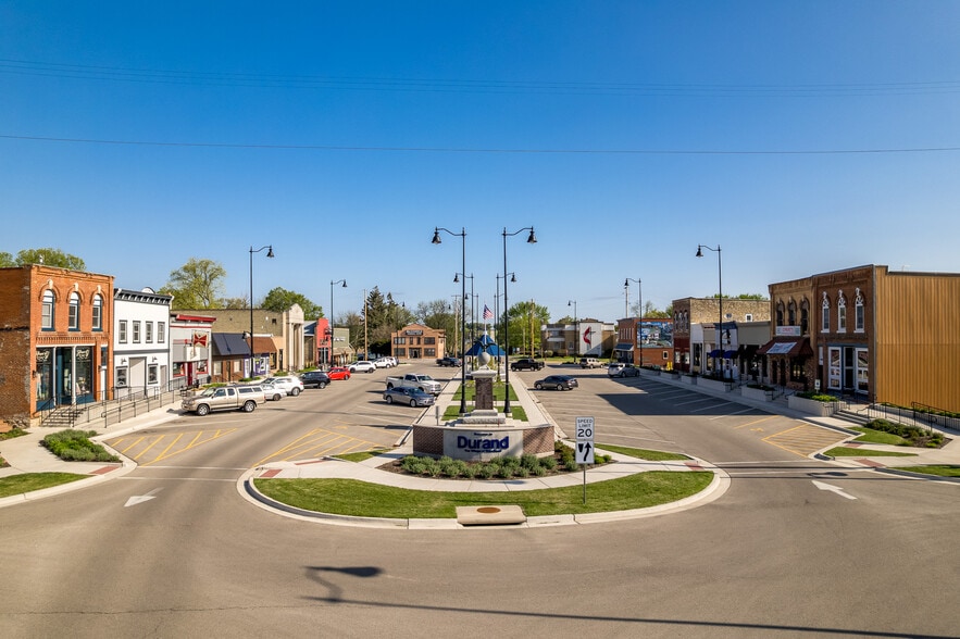 More Photos Of 415 N Center St, Durand General Retail For Sale