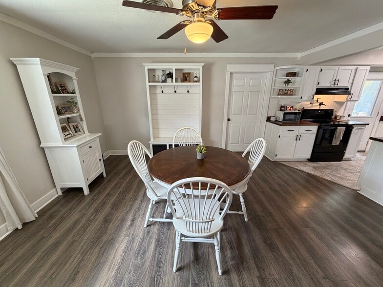 More Photos Of 831 FM 2917 Rd, Alvin Religious Facility For Sale