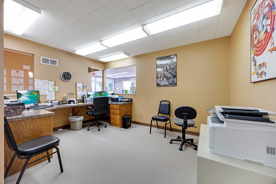 More Photos Of 405 Cedar St, Pleasant Hill Medical For Sale
