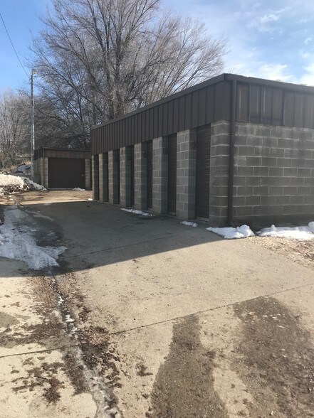 More Photos Of 2087 N Main St, Sunset Freestanding For Sale