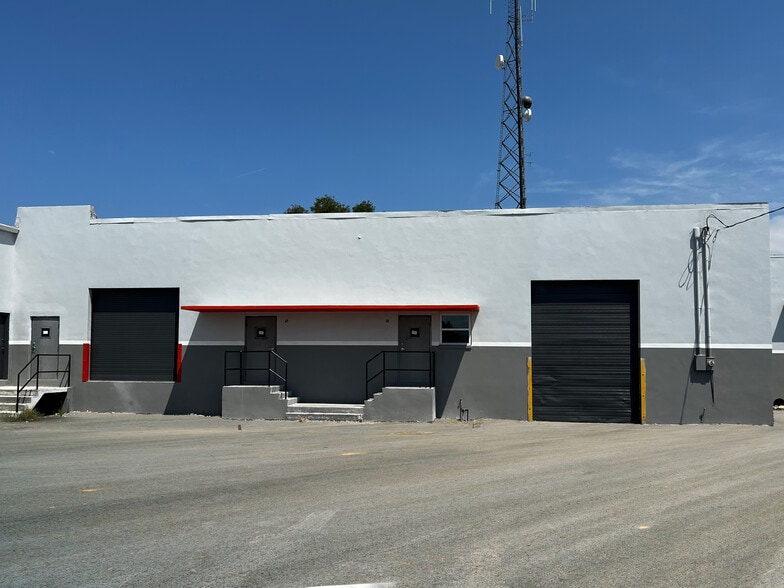 More Photos Of 4120-4132 NW 10th Ave, Fort Lauderdale Warehouse For Lease