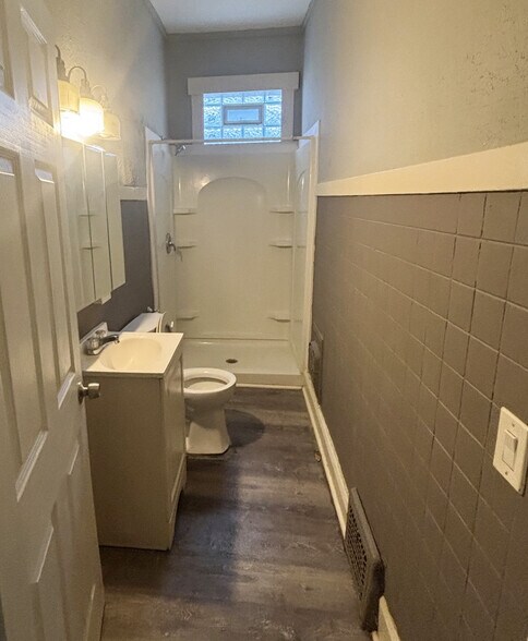 More Photos Of 1615 15th St NE, Canton Apartments For Sale