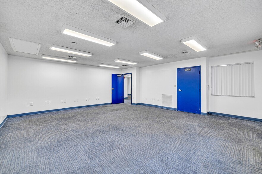More Photos Of , Fort Lauderdale Office For Sale