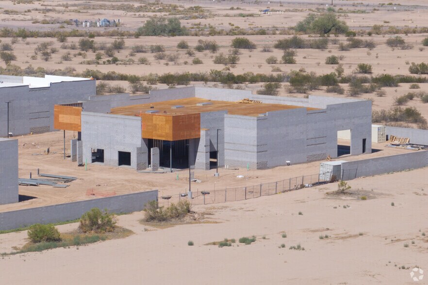 More Photos Of 7320 E Pecos Rd, Mesa Warehouse For Sale