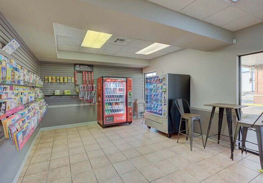 More Photos Of 1112 E Bert Kouns Industrial Loop, Shreveport Carwash For Sale