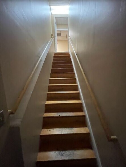 More Photos Of 25 E 4th St, Hialeah Office For Lease