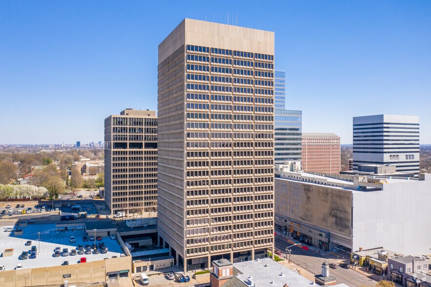 More Photos Of 7733 Forsyth Blvd, Clayton Unknown For Sale