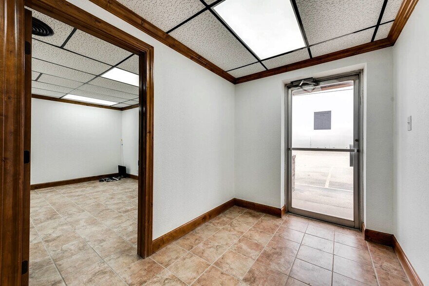 More Photos Of 6700 Interstate 20, Midland Warehouse For Lease