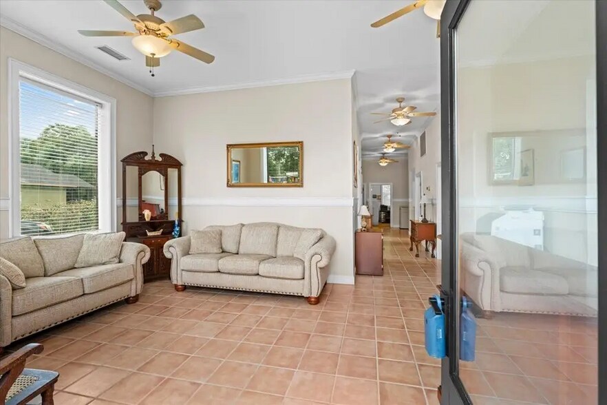More Photos Of 313 Wolfe St, Cohutta Office For Sale