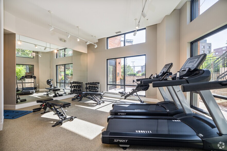 More Photos Of 2800 Franklin Blvd, Cleveland Apartments For Lease