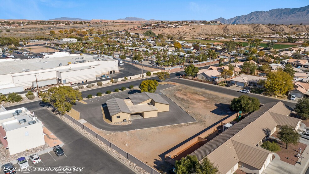 More Photos Of 320 E Old Mill Rd, Mesquite Office For Sale