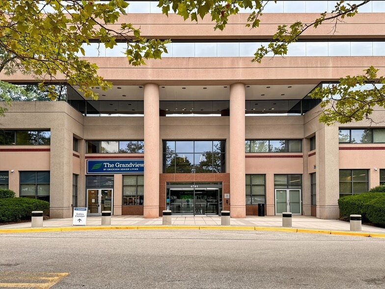 More Photos Of 6701 Democracy Blvd, Bethesda Coworking Space
