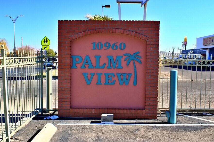 More Photos Of 10960 Montwood, El Paso Medical For Lease