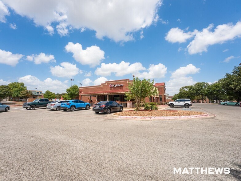 More Photos Of 2700 Parker Rd, Round Rock Restaurant For Sale