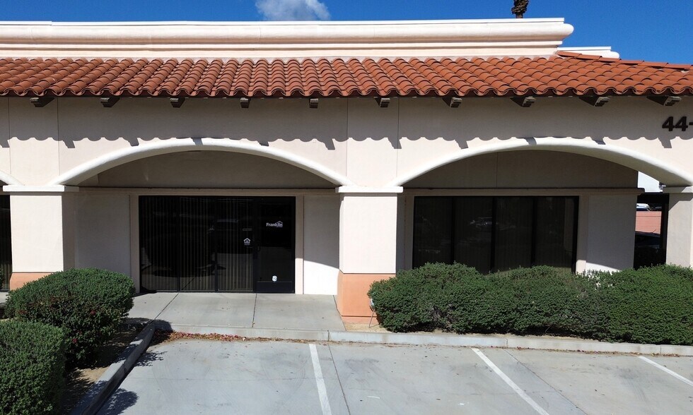 More Photos Of 44901 Village Ct, Palm Desert Office For Lease