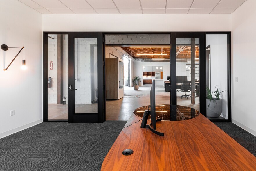More Photos Of 5920-5924 Blackwelder St, Culver City Office For Lease