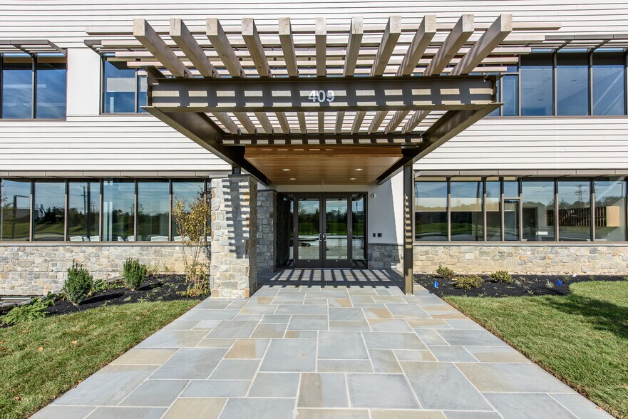 More Photos Of 409 Stenton Ave, Flourtown Office For Sale