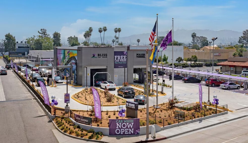 More Photos Of 2131 Rock Springs Dr, Las Vegas Carwash For Sale