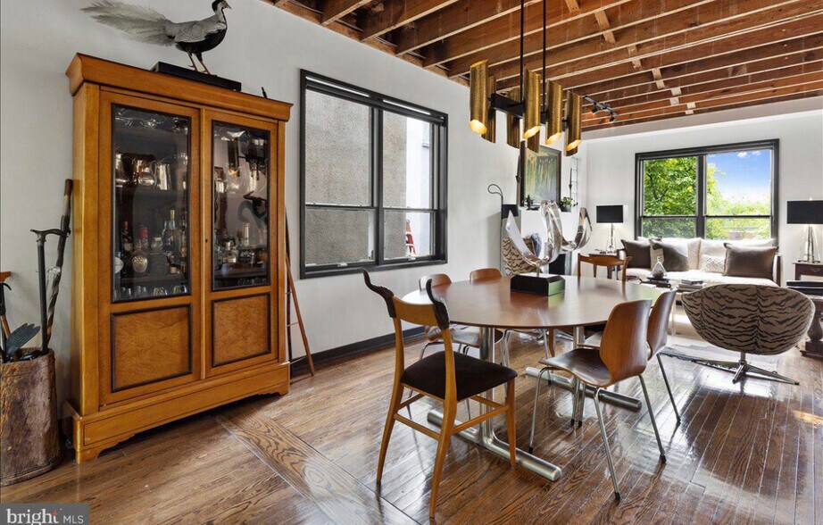 More Photos Of 5169 Macarthur Blvd NW, Washington Office Residential For Lease