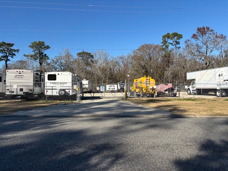 More Photos Of 2005 Wells Rd, Orange Park Land For Sale