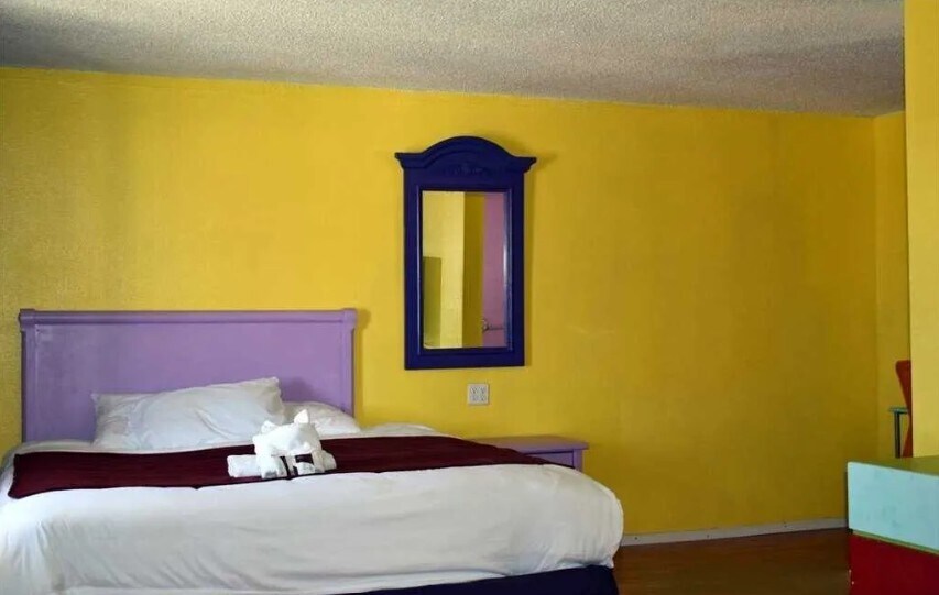 More Photos Of 73193 29 Palms Hwy, 29 Palms Hotel For Sale