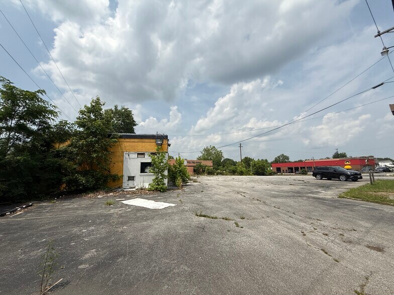 More Photos Of , Waldorf Unknown For Sale