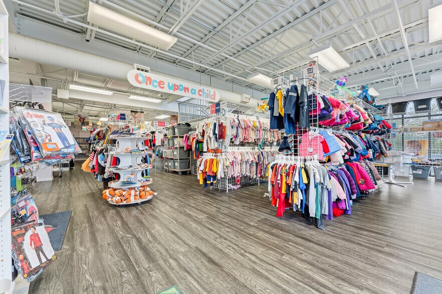 More Photos Of 7100 Willie G Ave, Morgantown Storefront For Sale