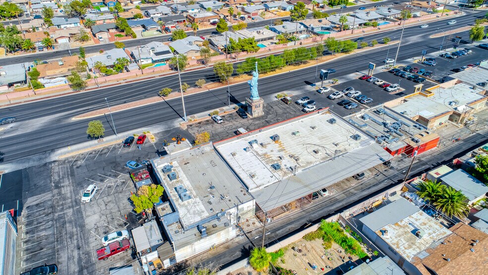 More Photos Of 4211 W Sahara Ave, Las Vegas Storefront Retail Office For Lease