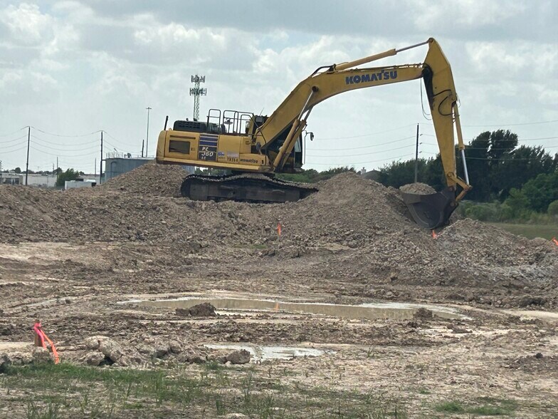 More Photos Of Colonial Parkway & Park West Green Dr, Katy Medical For Sale