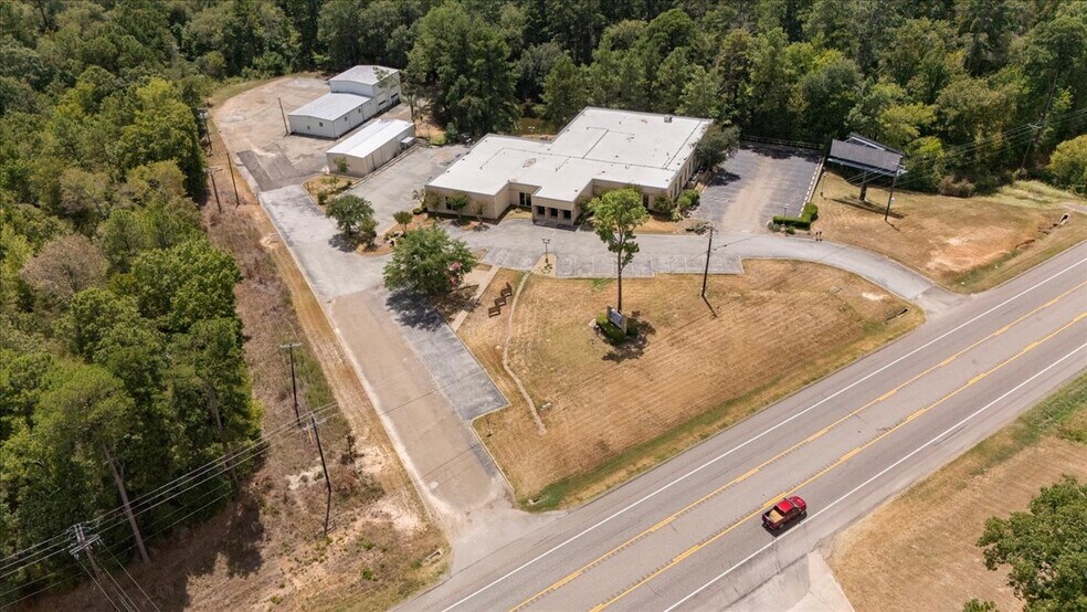More Photos Of 9846 State Highway 31 E, Tyler Medical For Sale