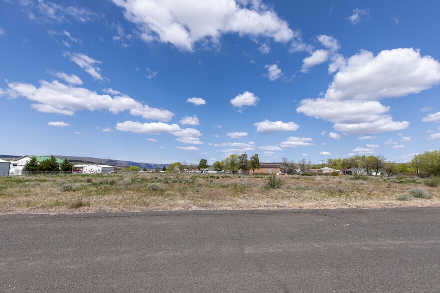 More Photos Of 400 S Division St, Soap Lake Land For Sale