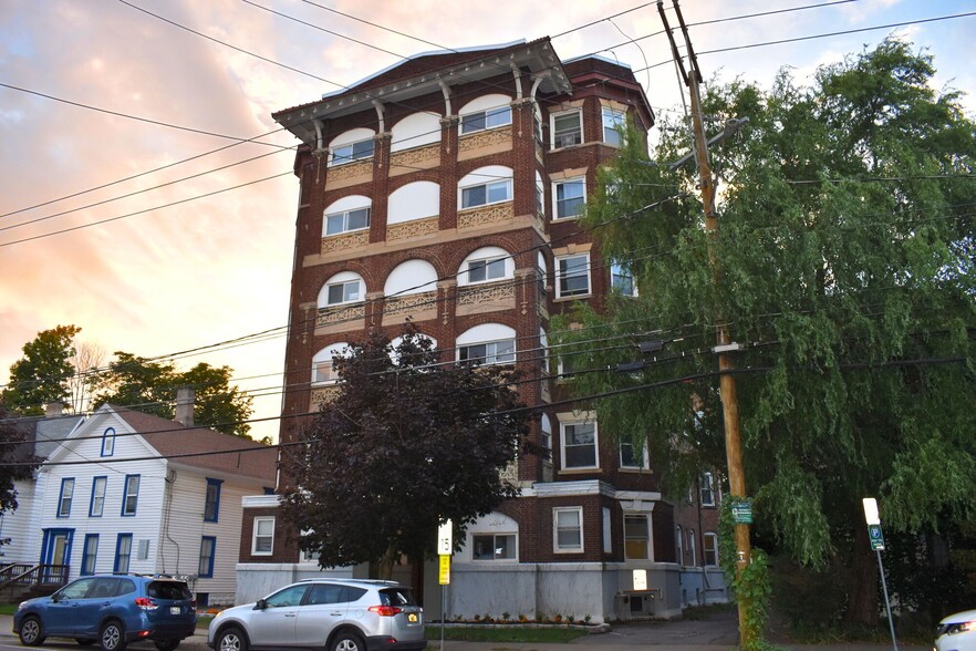 Primary Photo Of 99 Oak St, Binghamton Apartments For Sale