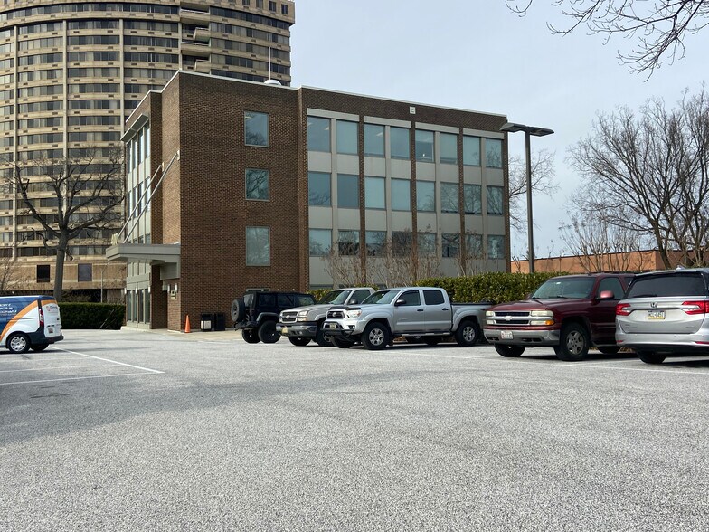 More Photos Of 400 E Joppa Rd, Towson Office For Lease