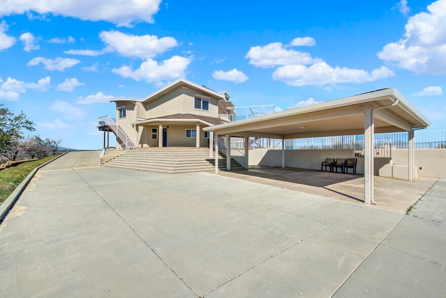 More Photos Of 8560 Holmes Ln, Winters Specialty For Sale