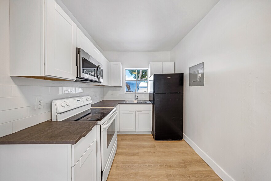 More Photos Of 1648 NW 33rd St, Miami Apartments For Sale