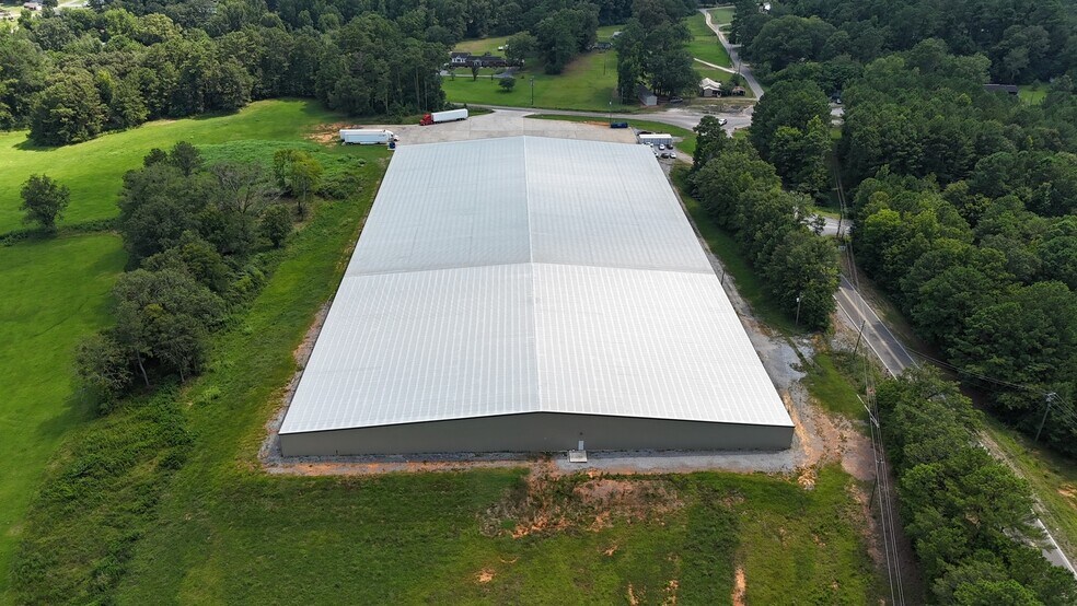 More Photos Of 2000 Old Sylacauga Hwy, Sylacauga Distribution For Lease