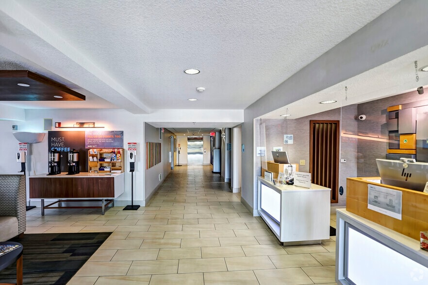 More Photos Of 4525 Howard Rd, Westley Hotel For Sale