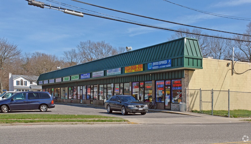 More Photos Of 16 Middle Country Rd, Coram General Retail For Sale