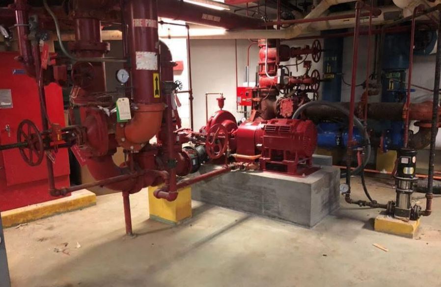 More Photos Of 901-934 Center St, Elgin Hospital For Sale