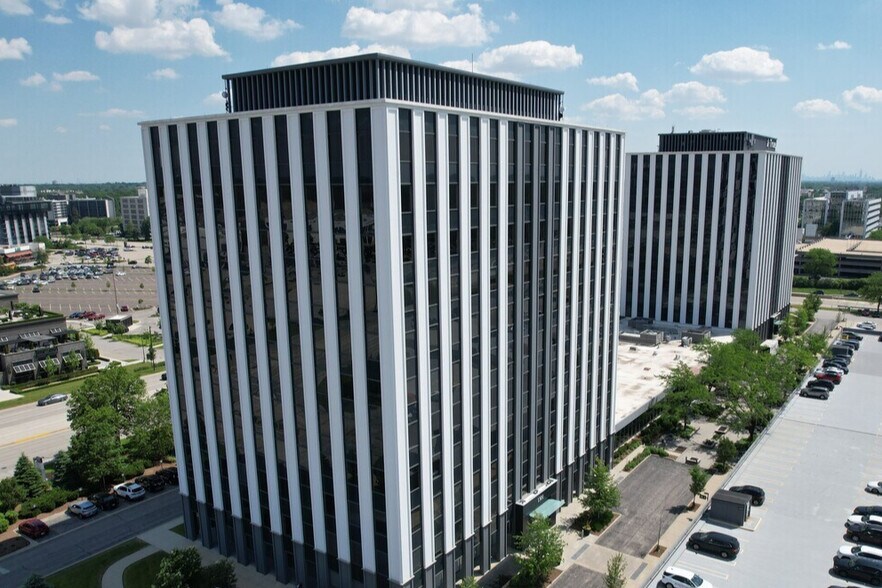 Primary Photo Of 1301 W 22nd St, Oak Brook Office For Lease