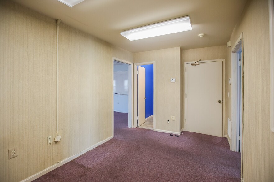 More Photos Of , Rockville Office For Sale